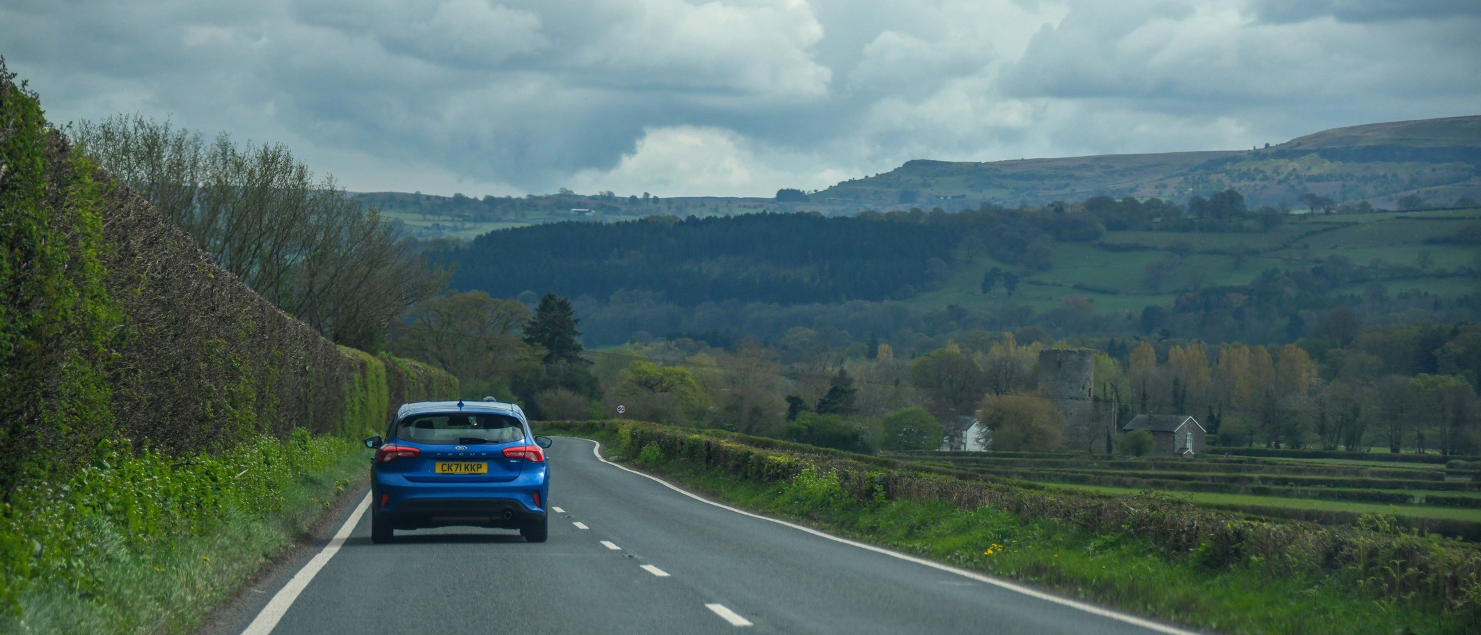 The A479 at Cwmdu, where a fallen tree closed the road between Cwmdu and Talgarth. Photo: Lewis Clarke, CC BY-SA 2.0, via Geograph (geograph.org.uk/photo/7959342) and Wikimedia Commons