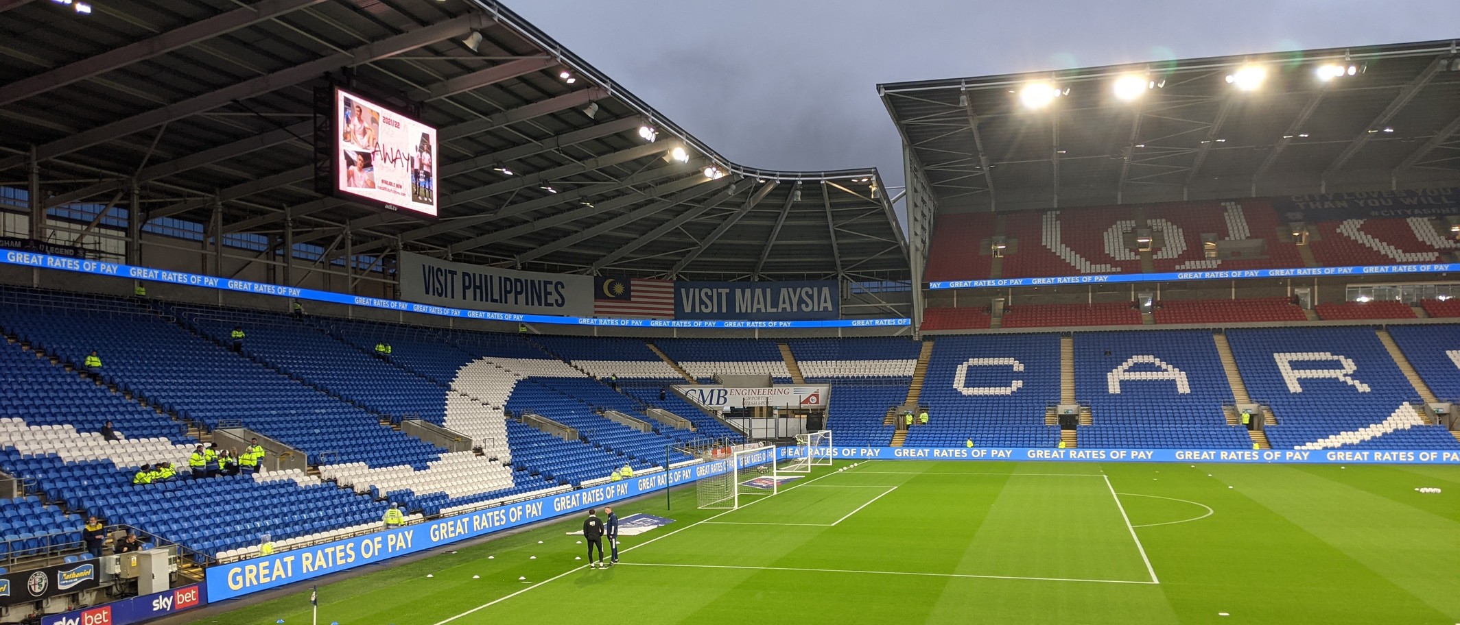 The Canton Stand and the goal at Cardiff City Stadium. Photo: Daniel, CC BY 2.0, via Wikimedia Commons
