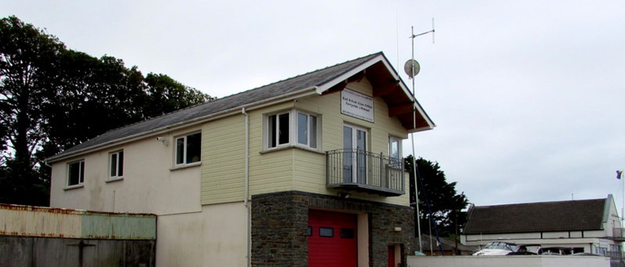 Ferryside Lifeboat Station, photographed by Jaggery.