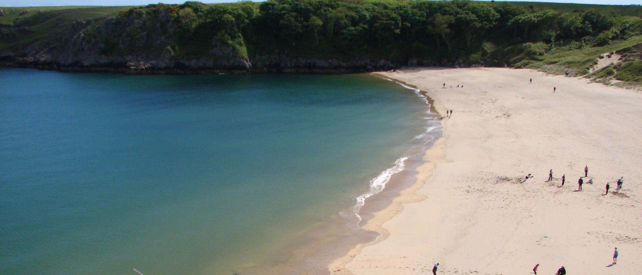 Archive photograph of Barafundle Bay beach, May 2009. Photo: Sarah and Iain, CC BY 2.0, via Wikimedia Commons