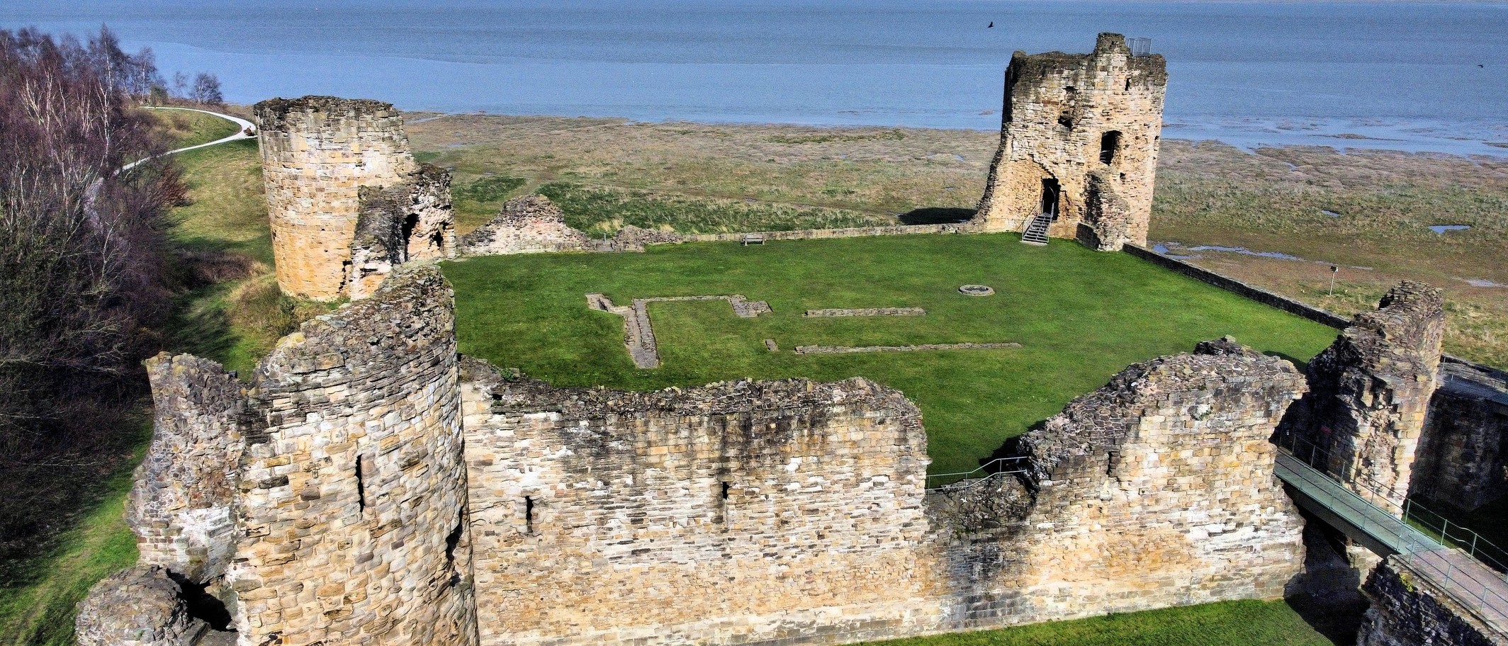 Flint Castle in March 2022. Archive photograph, not the September 2026 incident: Gary Bealr, CC BY-SA 4.0, via Wikimedia Commons.
