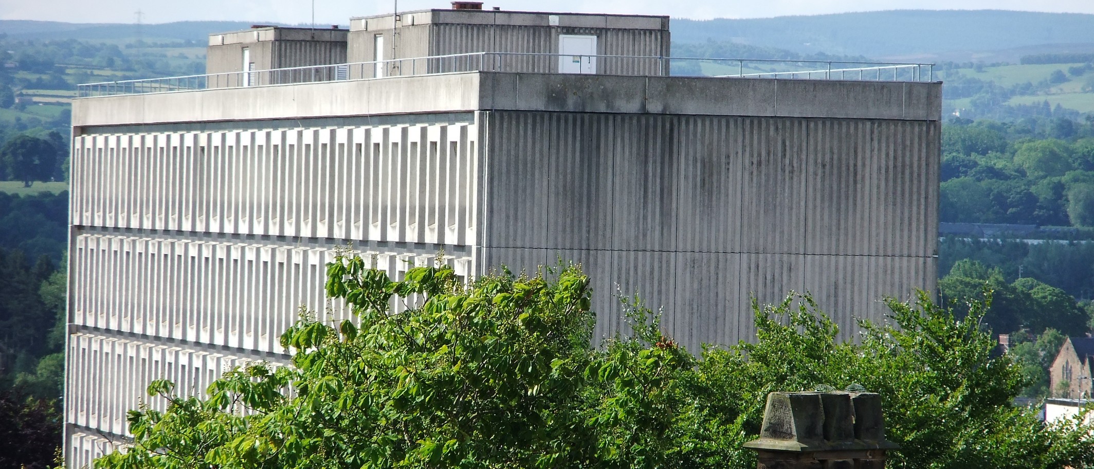 Flintshire County Hall in Mold, photographed in June 2011. Archive photograph: Rept0n1x, CC BY-SA 3.0, via Wikimedia Commons; cropped.