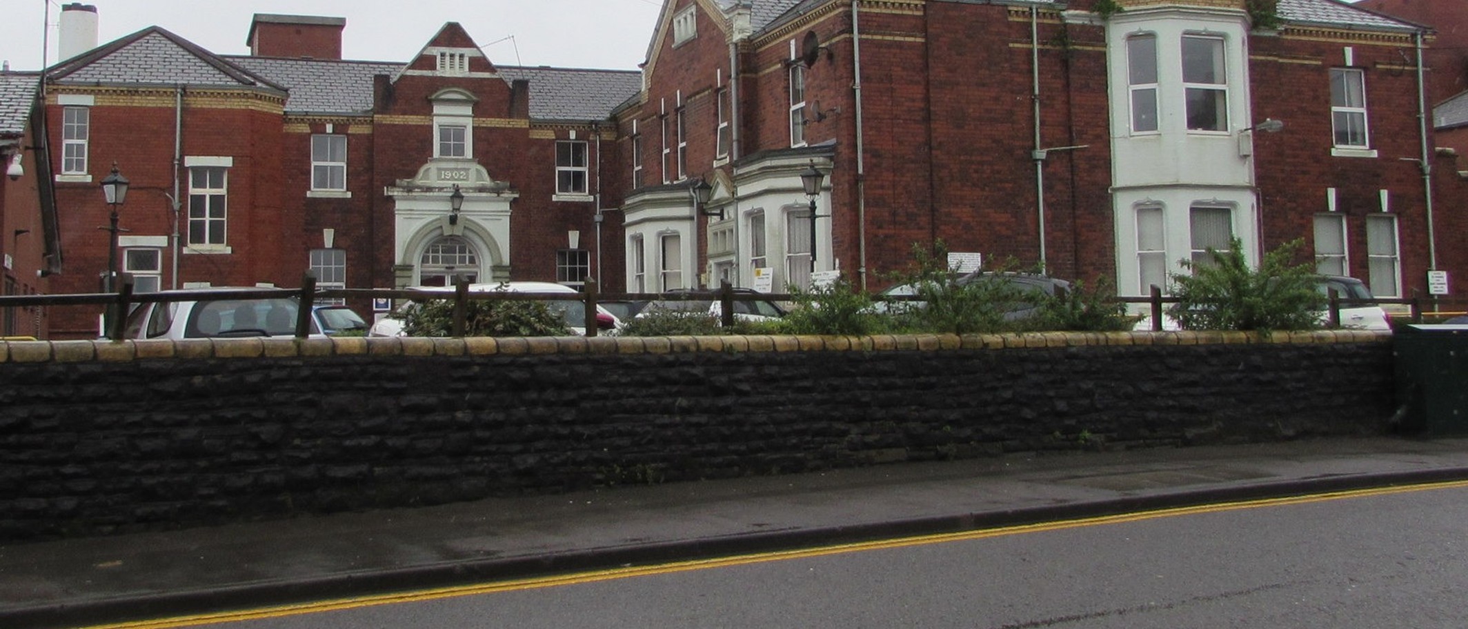 North side of St Woolos Hospital, Newport. Photo: Jaggery, CC BY-SA 2.0, via Geograph (geograph.org.uk/photo/6419093) and Wikimedia Commons