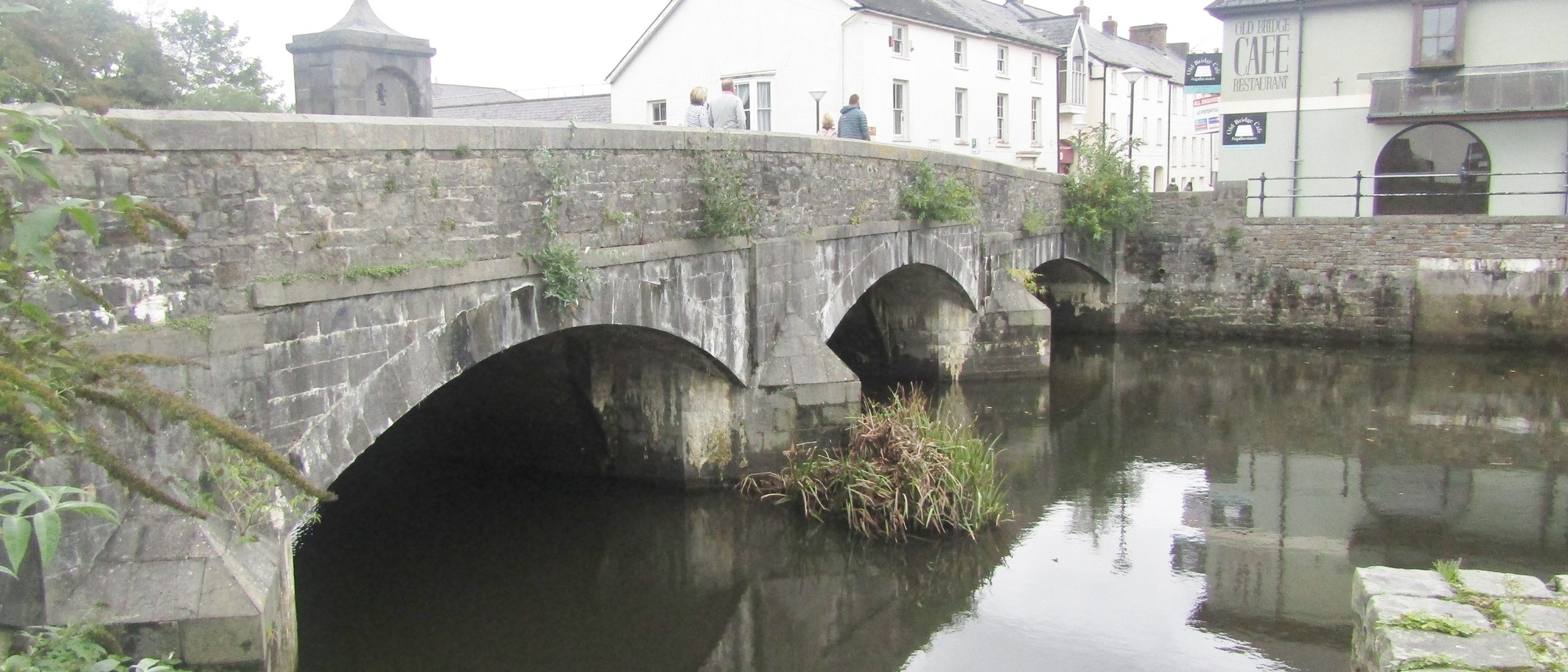 Archive, 8 October 2021: Old Bridge in Haverfordwest. Town context, not the former Wilko premises. Colin Smith, CC BY-SA 2.0, via Geograph and Wikimedia Commons.
