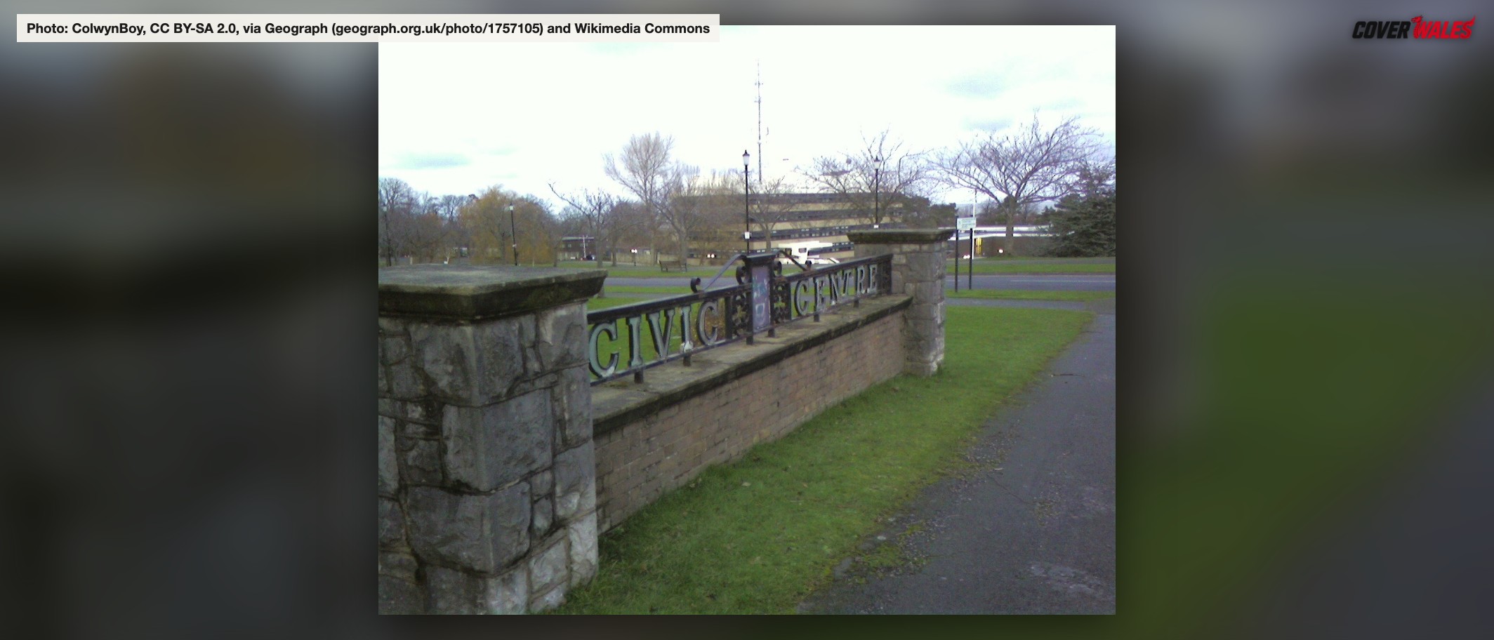 Civic Centre entrance and North Wales Police headquarters, Colwyn Bay. Photo: colwynboy, CC BY-SA 2.0, via Geograph (geograph.org.uk/photo/1757105) and Wikimedia Commons