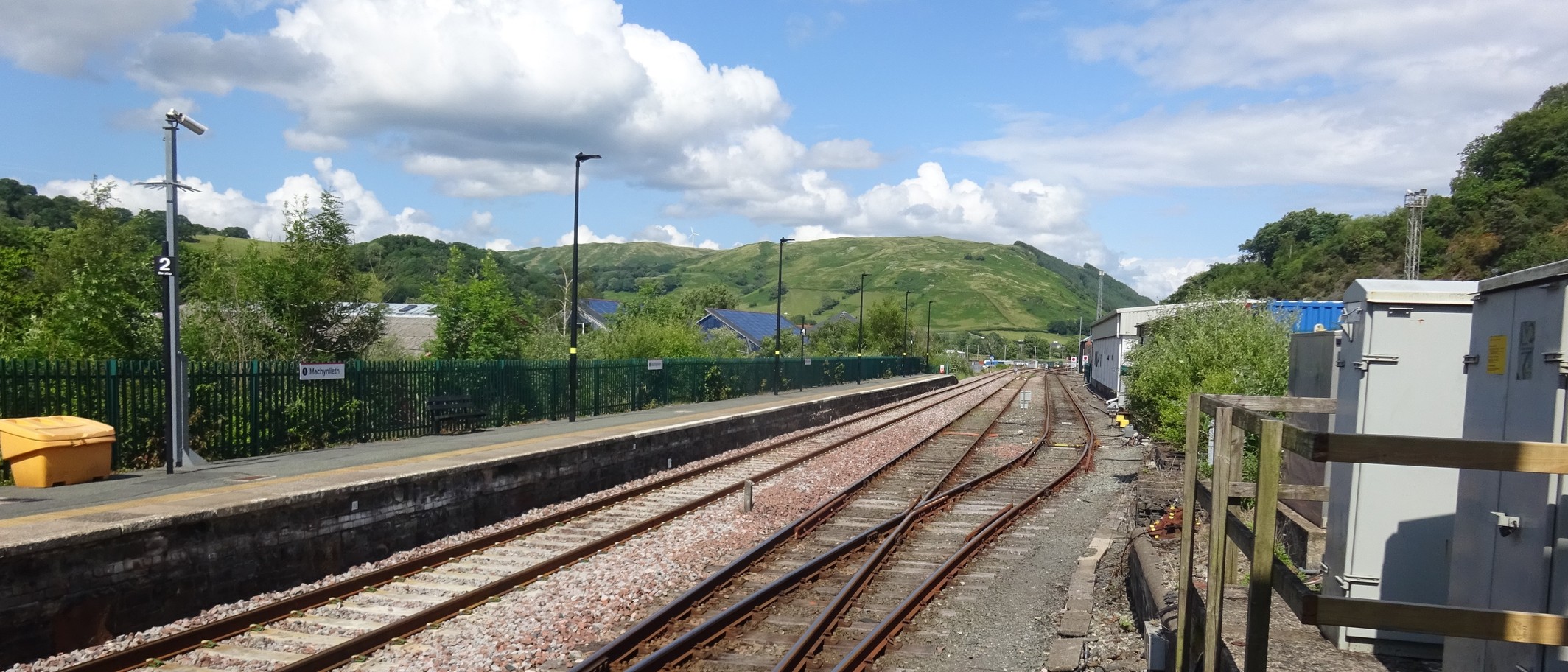 Machynlleth railway station, the Cambrian line junction for Pwllheli. Photo: Rosser1954, CC BY-SA 4.0, via Wikimedia Commons