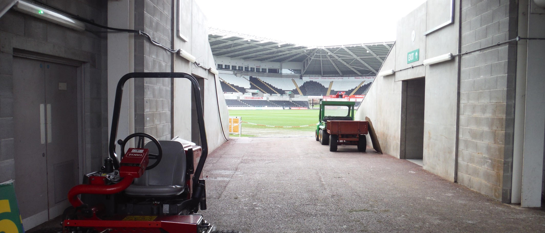 Swansea, The Liberty Stadium. Photo: Lewis Clarke, CC BY-SA 2.0, via Geograph (geograph.org.uk/photo/3869552) and Wikimedia Commons