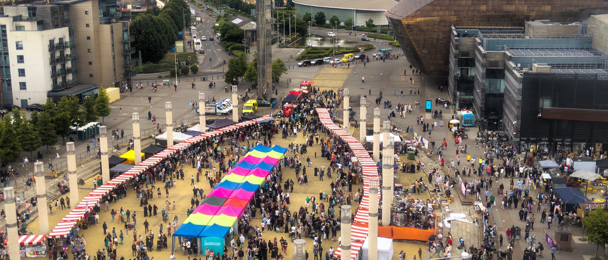 Cardiff Bay from above with festival 2024-06-23. Photo: Suntooooth, CC BY-SA 4.0, via Wikimedia Commons
