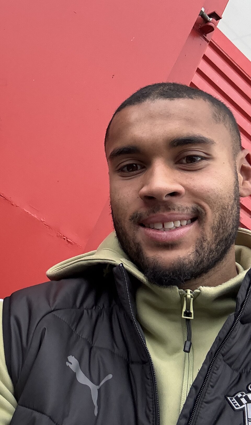 Archive portrait of Gavin Bazunu in Southampton training clothing in November 2025